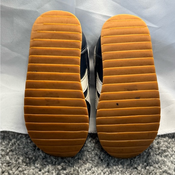 Reebok Blue Sneakers with Velcro Straps and Gum Soles Size 7 Infant - Picture 9 of 10